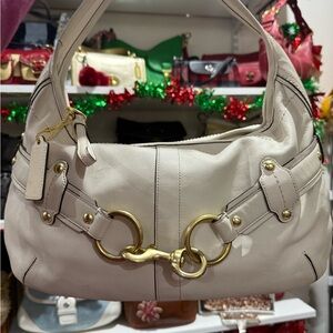 Coach ergo Y2K Elegant Cream Leather Shoulder Bag